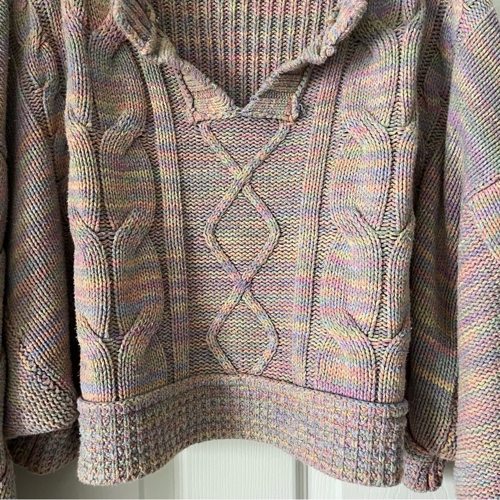 NWOT Women's UO Urban Outfitters Hazel Notch Cable Knit Cropped Sweater in Large - Picture 3 of 10